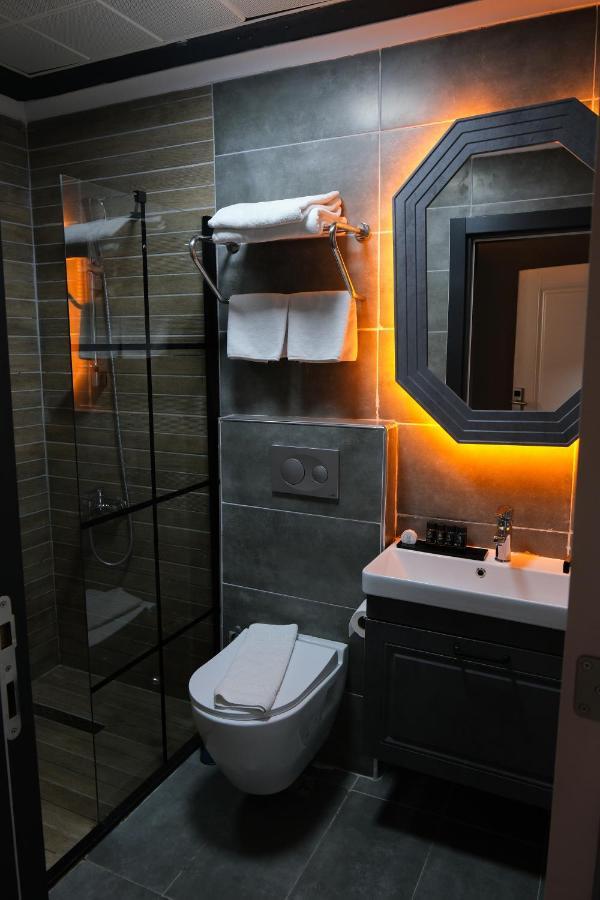 Отель Airport & Private Trasportation Istanbul Airport-by Loft 3*